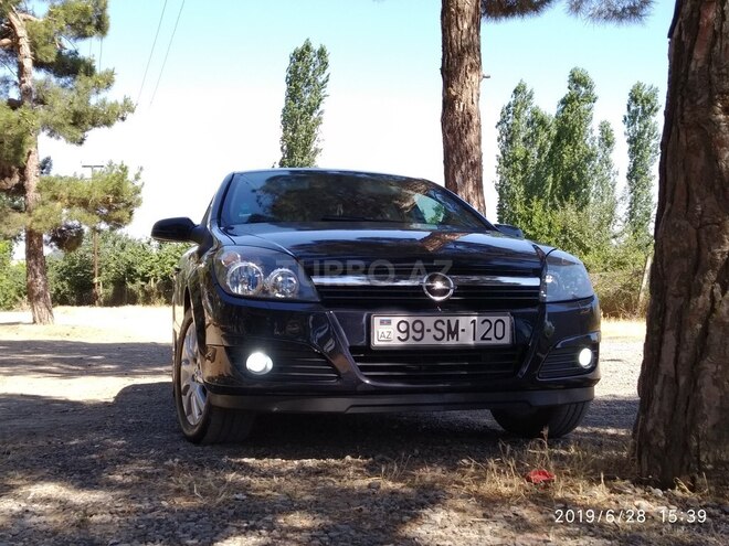 Opel Astra 2005, 15,000 km - 1.4 l - Qusar