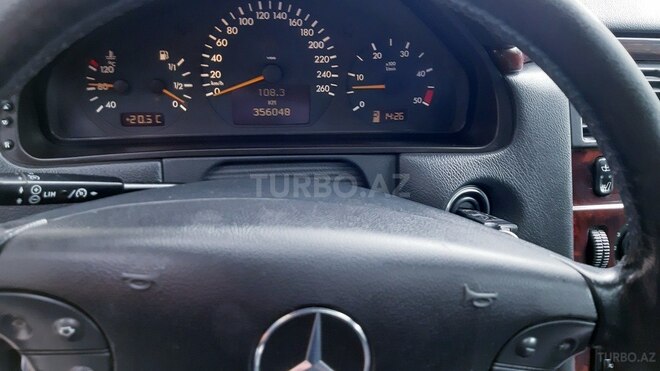 Mercedes E 270 2001, 350,000 km - 2.7 l - Bakı