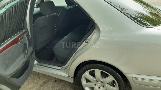 Mercedes E 270 2001, 350,000 km - 2.7 l - Bakı