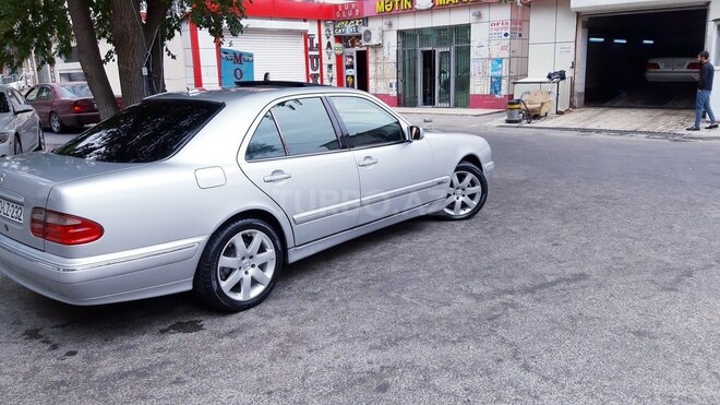Mercedes E 270 2001, 350,000 km - 2.7 l - Bakı
