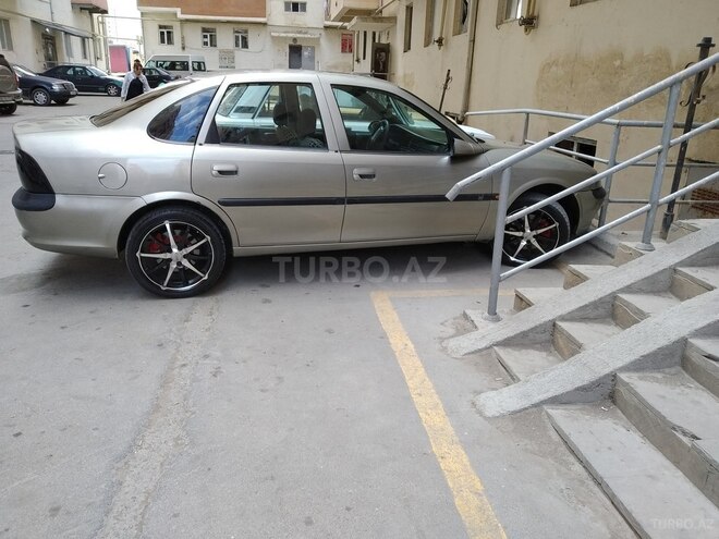 Opel Vectra 1997, 495,680 km - 2.0 l - Bakı