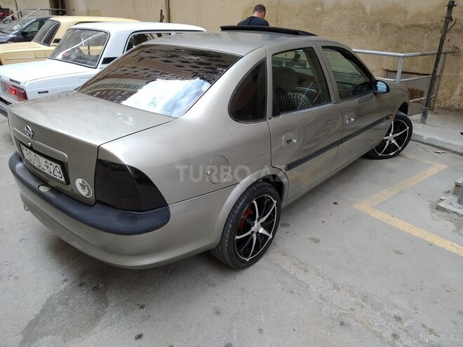 Opel Vectra 1997, 495,680 km - 2.0 l - Bakı