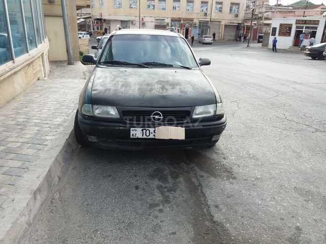 Opel Astra 1996, 200,000 km - 1.8 л - Bakı
