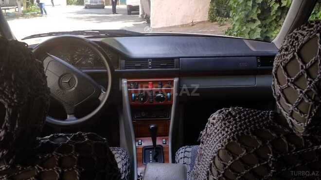 Mercedes 300 D 1994, 250,000 km - 3.0 l - Bakı