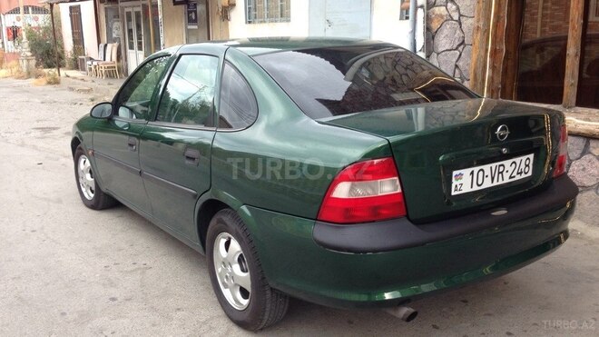 Opel Vectra 1997, 303,000 km - 1.6 l - Bakı