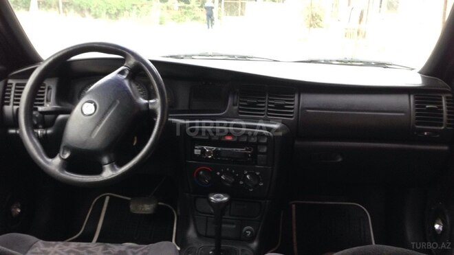 Opel Vectra 1997, 303,000 km - 1.6 l - Bakı
