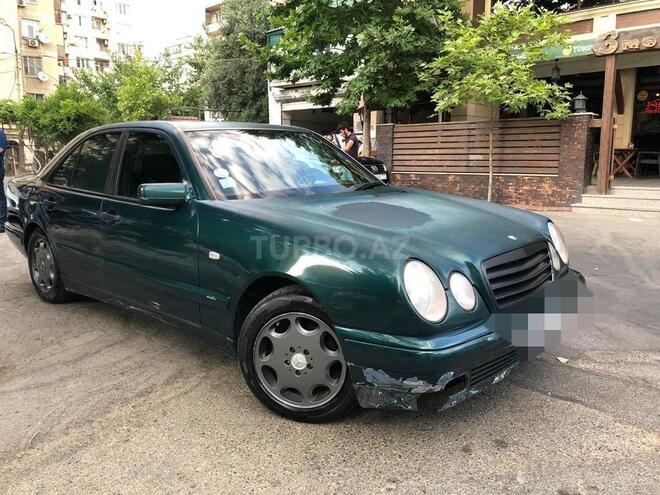 Mercedes E 230 1997, 250,000 km - 2.3 l - Bakı