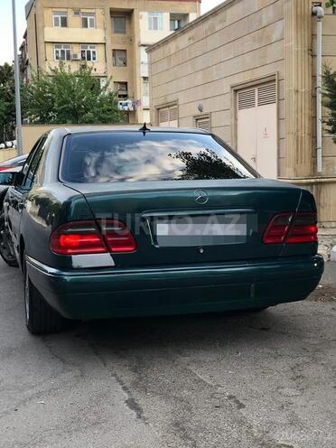Mercedes E 230 1997, 250,000 km - 2.3 l - Bakı