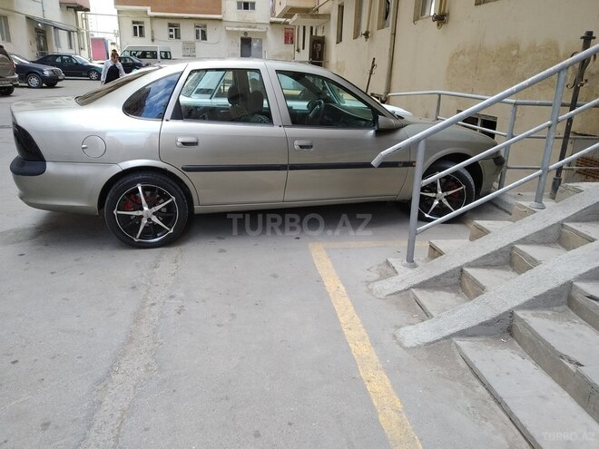Opel Vectra 1997, 499,586 km - 2.0 l - Xırdalan