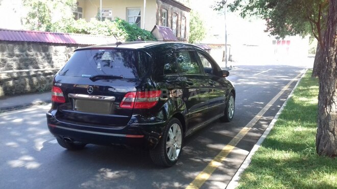 Mercedes B 170 2007, 86,000 km - 1.7 l - Zaqatala