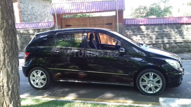 Mercedes B 170 2007, 86,000 km - 1.7 l - Zaqatala