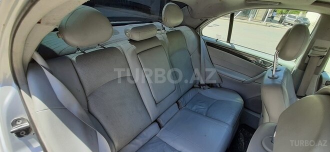 Mercedes C 230 2001, 250,000 km - 2.5 l - Qazax