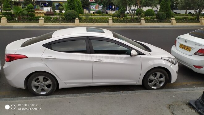 Hyundai Elantra 2011, 200,000 km - 1.8 l - Bakı