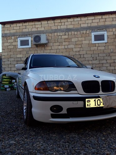 BMW 318 2000, 269,000 km - 1.8 л - Salyan