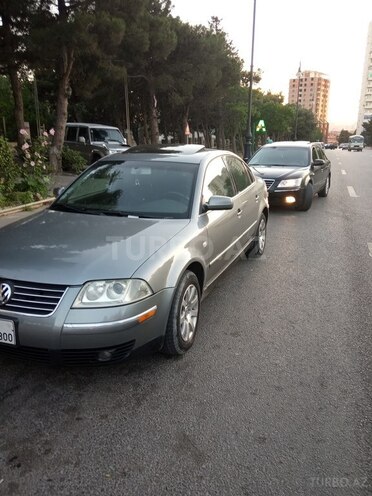 Volkswagen Passat 2002, 246,000 km - 1.8 l - Bakı