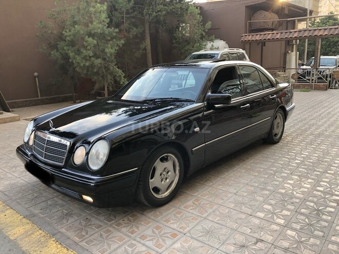 Mercedes E 320 1999, 287,000 km - 3.2 l - Bakı