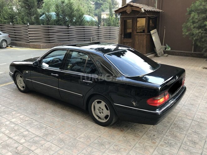 Mercedes E 320 1999, 287,000 km - 3.2 l - Bakı