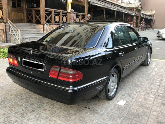 Mercedes E 320 1999, 287,000 km - 3.2 l - Bakı