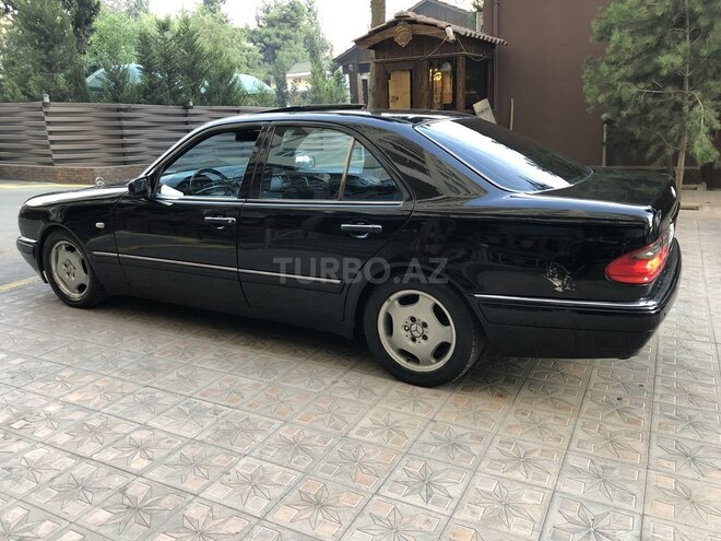 Mercedes E 320 1999, 287,000 km - 3.2 l - Bakı