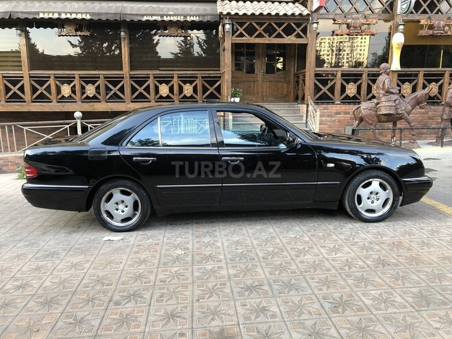Mercedes E 320 1999, 287,000 km - 3.2 l - Bakı