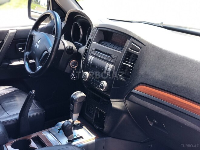 Mitsubishi Pajero 2007, 187,000 km - 3.0 l - Bakı