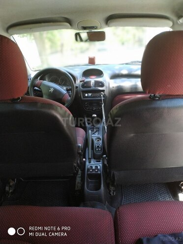 Peugeot 206 2005, 230,000 km - 1.6 l - Bakı
