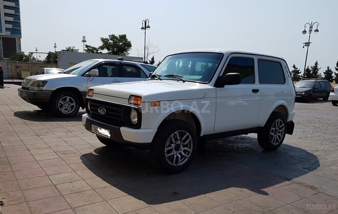 LADA (VAZ) Niva 2017, 9,012 km - 1.7 l - Bakı