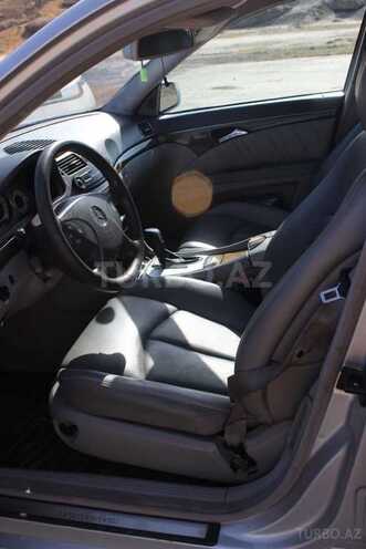 Mercedes E 270 2003, 256,708 km - 2.7 l - Bakı