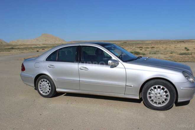 Mercedes E 270 2003, 256,708 km - 2.7 l - Bakı