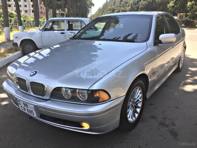 BMW 525 2002, 285,000 km - 2.5 l - Bakı