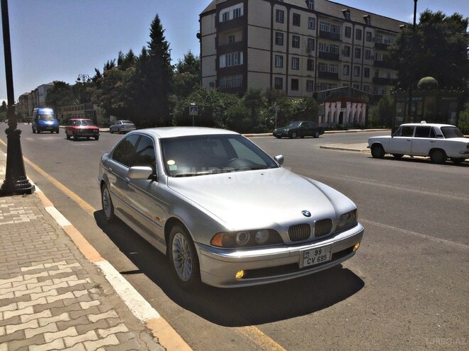 BMW 525 2002, 285,000 km - 2.5 l - Bakı