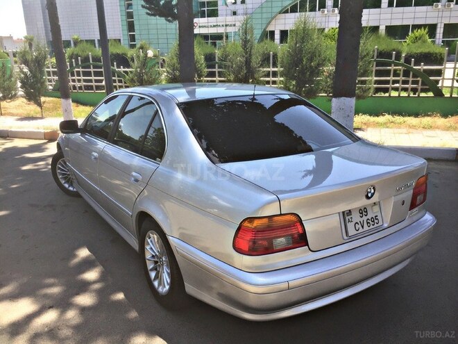 BMW 525 2002, 285,000 km - 2.5 l - Bakı