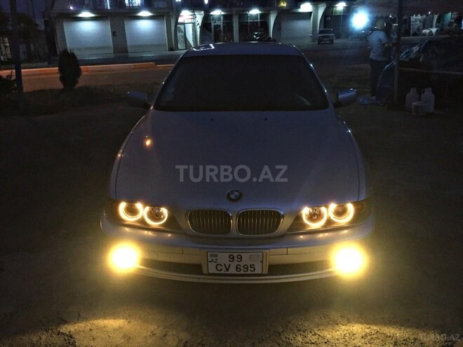 BMW 525 2002, 285,000 km - 2.5 l - Bakı