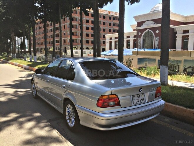 BMW 525 2002, 285,000 km - 2.5 l - Bakı