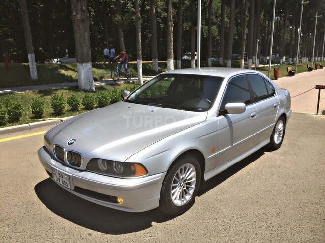 BMW 525 2002, 285,000 km - 2.5 l - Bakı
