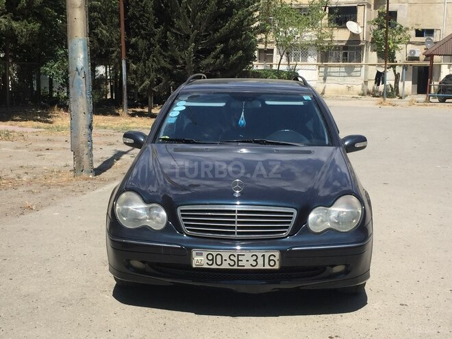 Mercedes C 220 2003, 420,000 km - 2.2 l - Bakı
