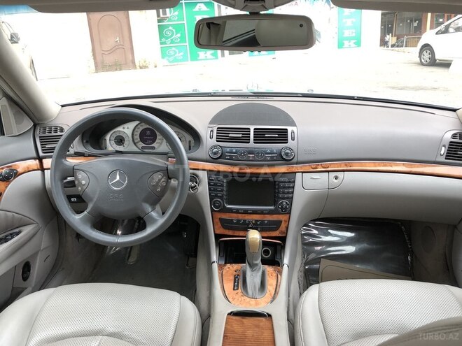 Mercedes E 350 2005, 156,000 km - 3.5 l - Bakı