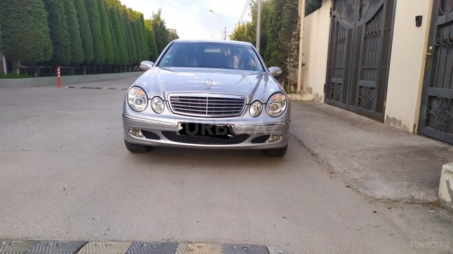 Mercedes E 220 2002, 399,000 km - 2.2 l - Bakı