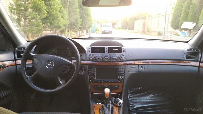 Mercedes E 220 2002, 399,000 km - 2.2 l - Bakı