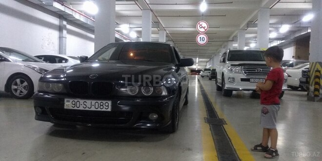 BMW 528 2000, 288,000 km - 2.8 л - Bakı