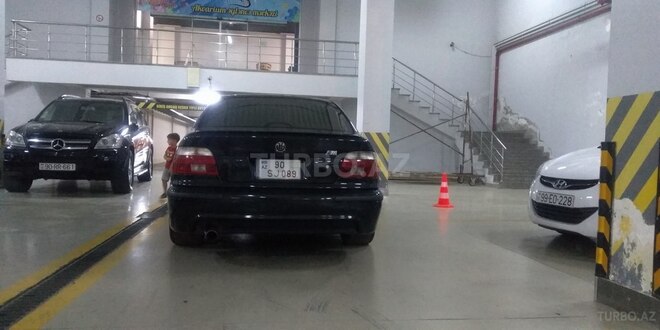 BMW 528 2000, 288,000 km - 2.8 л - Bakı