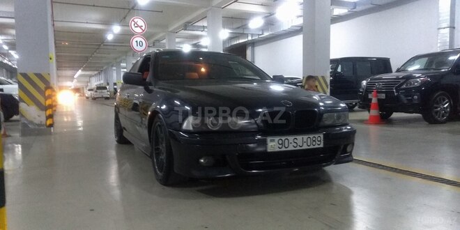 BMW 528 2000, 288,000 km - 2.8 л - Bakı