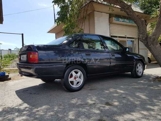 Opel Vectra 1995, 285,000 km - 2.0 l - Bakı