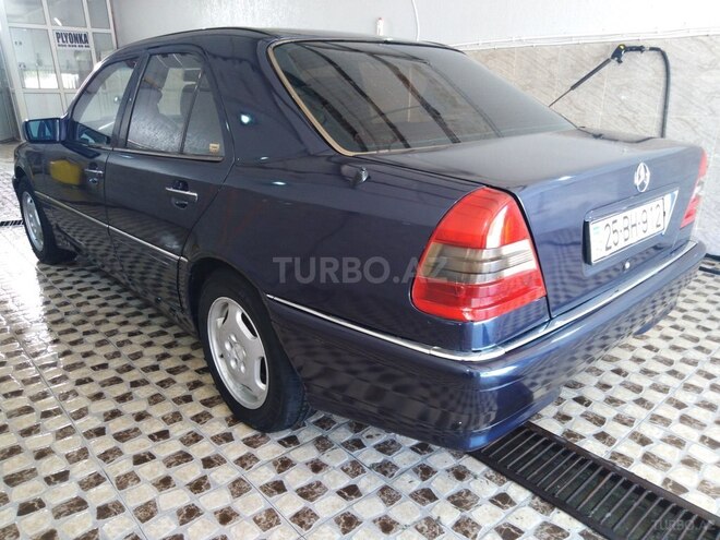Mercedes C 180 1995, 302,000 km - 1.8 l - Bakı