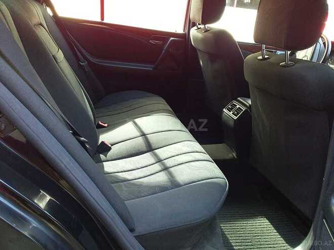 Mercedes E 200 1998, 256,000 km - 2.0 l - Bakı