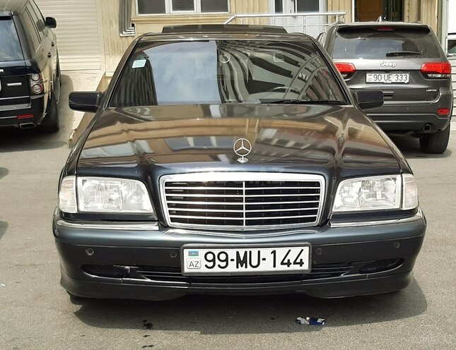 Mercedes C 240 1997, 270,000 km - 2.4 л - Bakı