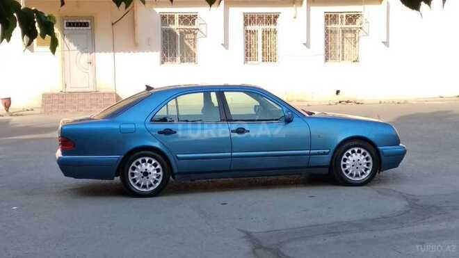 Mercedes E 200 1999, 325,000 km - 2.0 l - Bakı