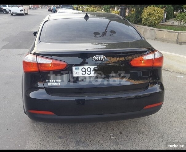 Kia Cerato 2013, 96,000 km - 1.8 l - Ucar