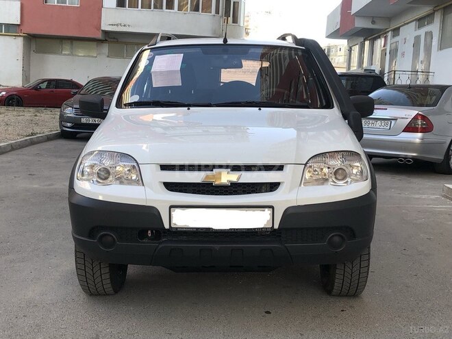 Chevrolet Niva 2015, 9,635 km - 1.7 l - Sumqayıt