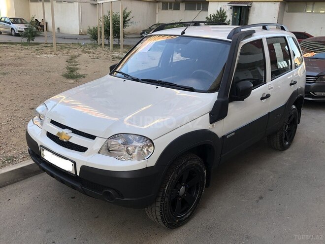Chevrolet Niva 2015, 9,635 km - 1.7 l - Sumqayıt